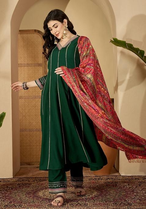 Green Embroidered Poly Blended Kurta Set