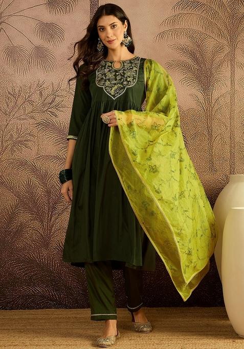 Green Embroidered Blended Straight Kurta Set