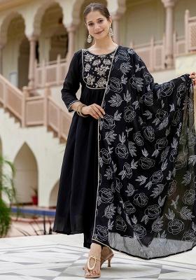Black Embroidery Chinnon Kurta Set