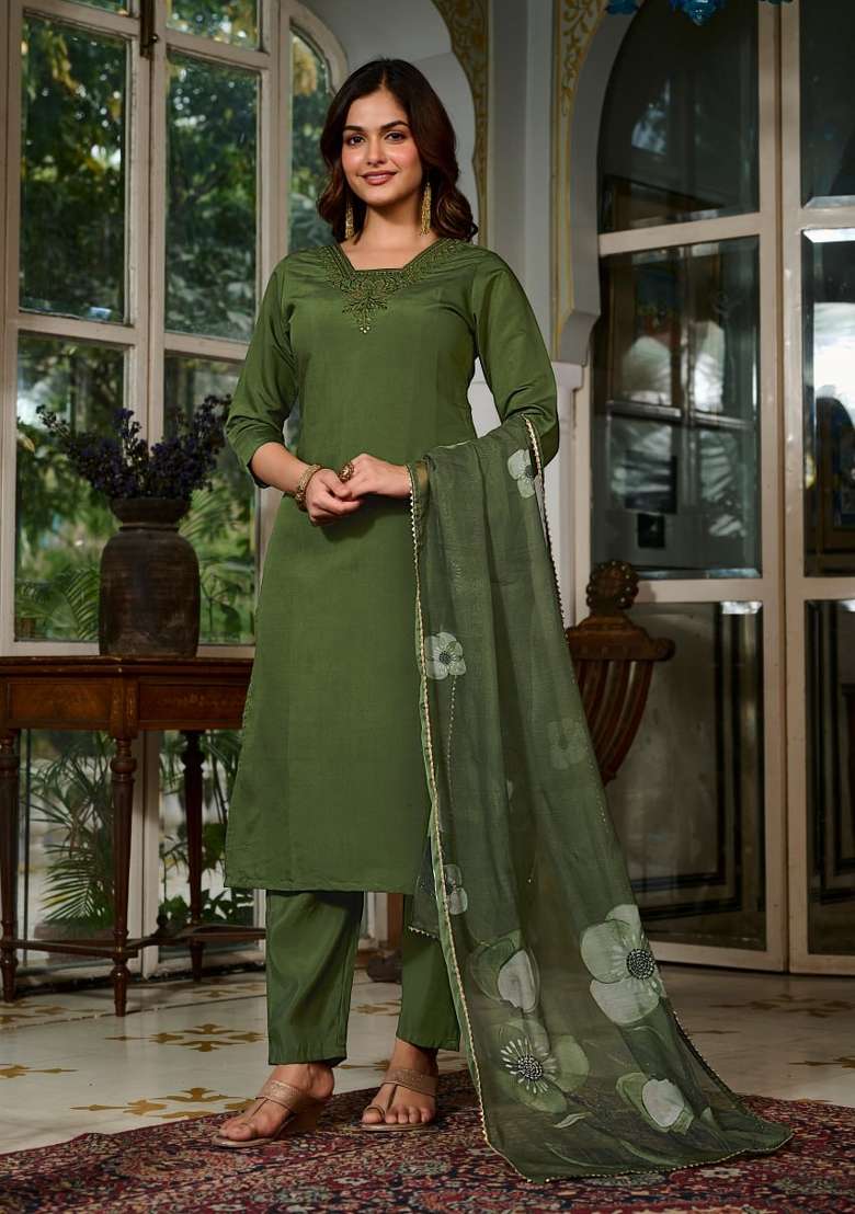 Mehendi Green Embroidery Viscose Kurta Set - Indya