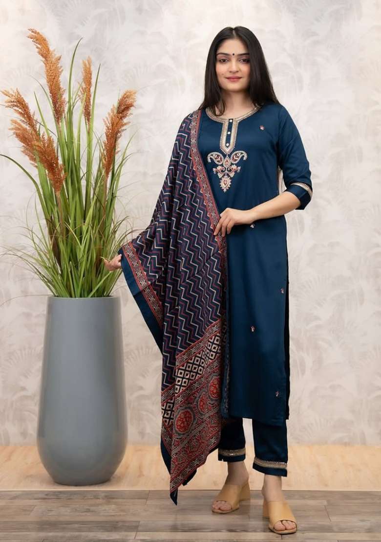 Dark Blue Embroidery Silk Kurta Set - Indya