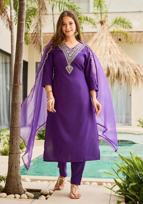Voilet Embroidery Rayon Slub Kurta Set