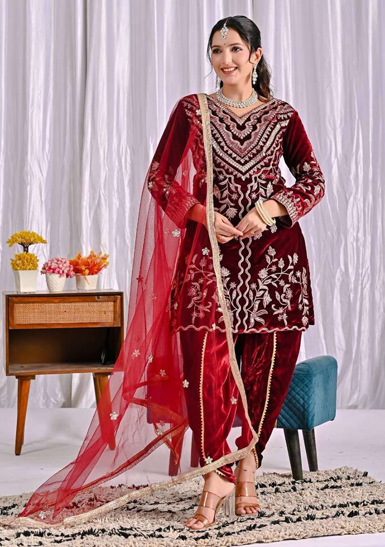 Maroon Embroidered Velvet Pakistani Suit Set - Indya