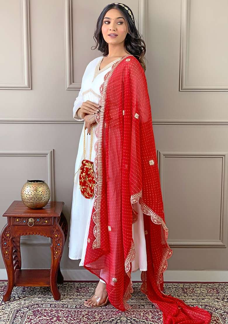 Red Embroidery Chanderi Silk Kurta Set - Indya