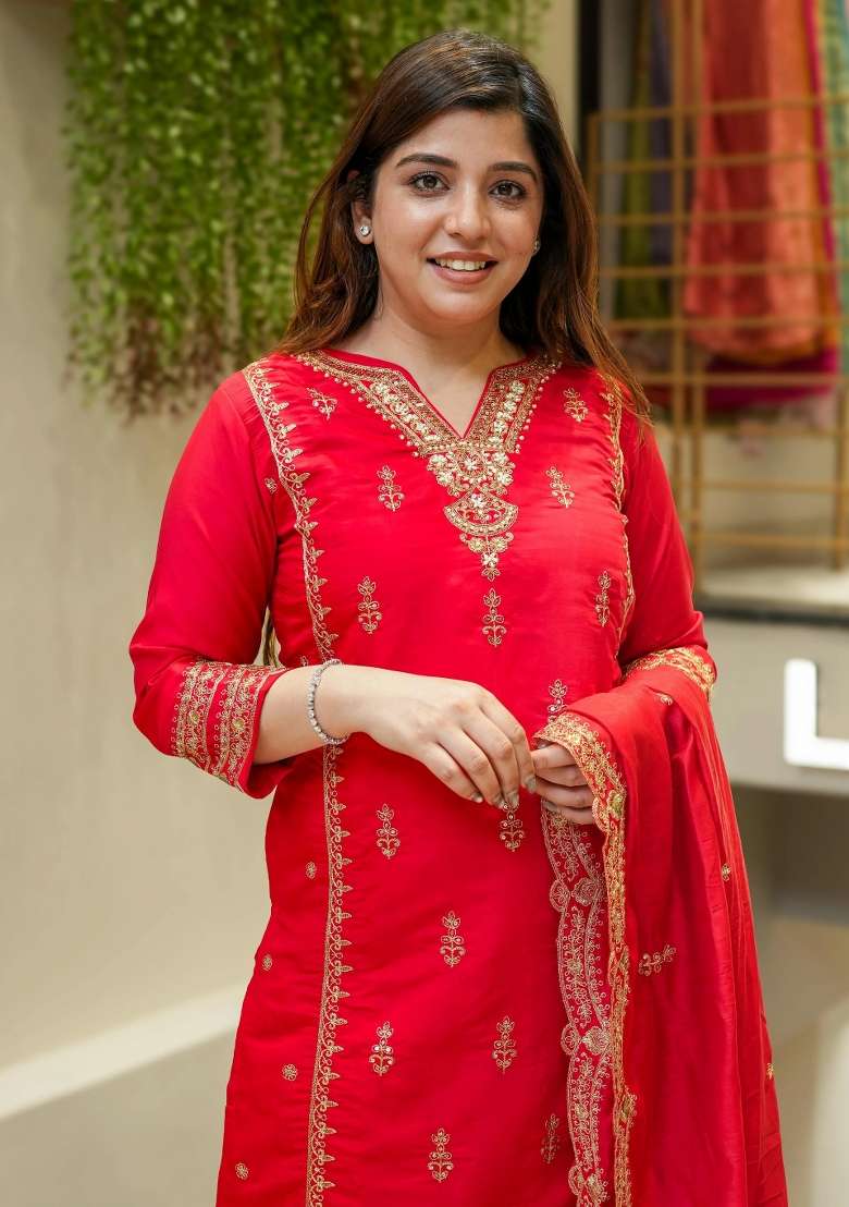Red Embroidery Chanderi Silk Kurta Set - Indya