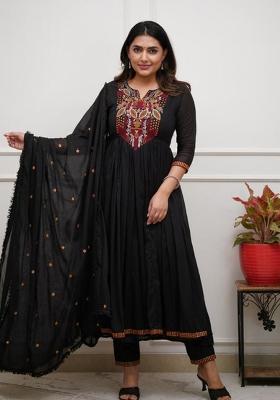 Black Embroidery Viscose Chanderi Kurta Set