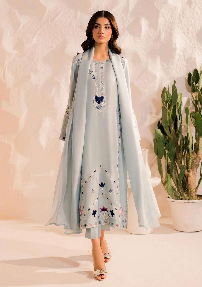 Grey Embroidery Chanderi Silk Kurta Set - Indya