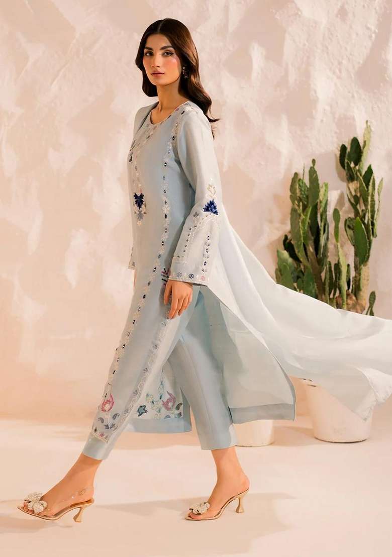 Grey Embroidery Chanderi Silk Kurta Set - Indya
