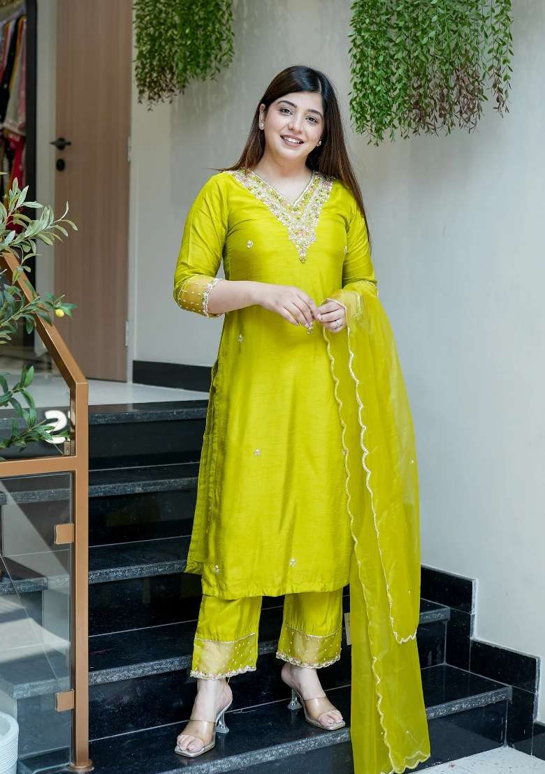 Green Embroidery Viscose Chanderi Kurta Set - Indya