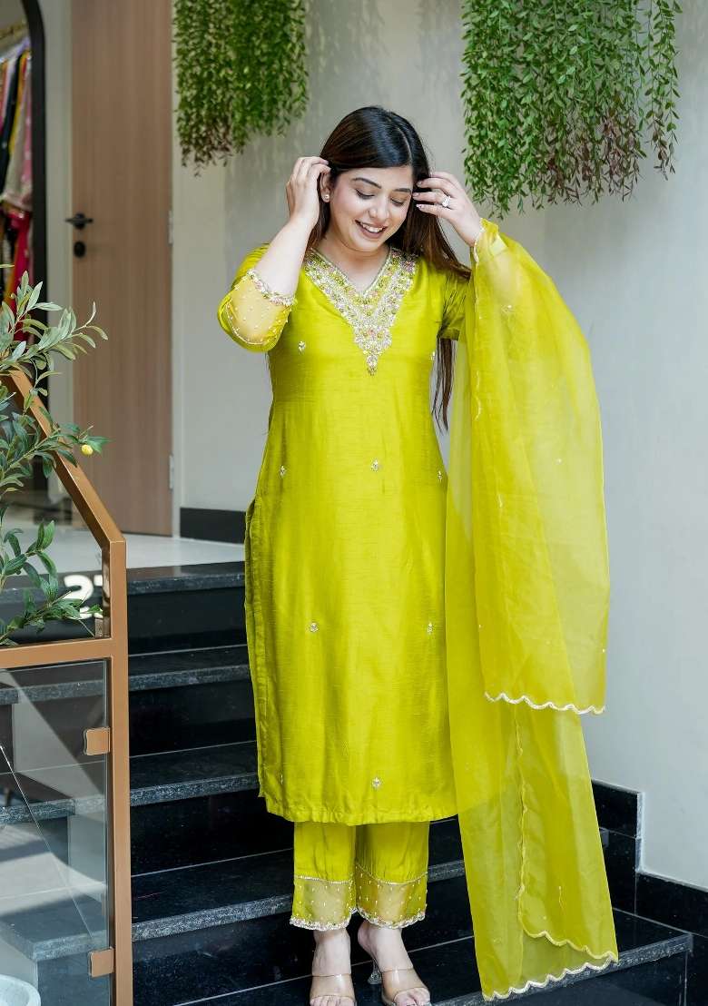 Green Embroidery Viscose Chanderi Kurta Set - Indya