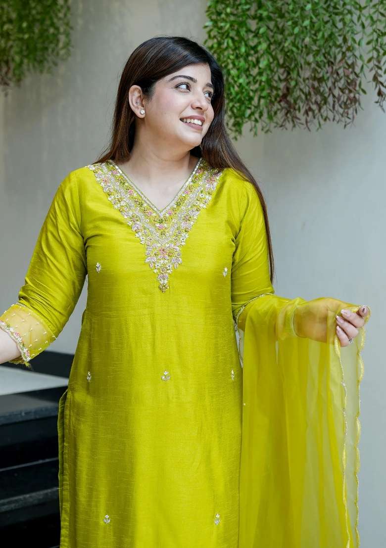 Green Embroidery Viscose Chanderi Kurta Set - Indya