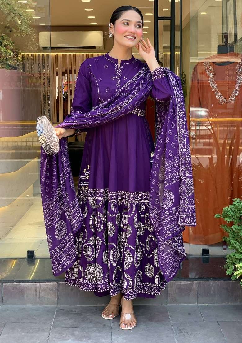 Blue Embroidery Muslin Kurta Set - Indya