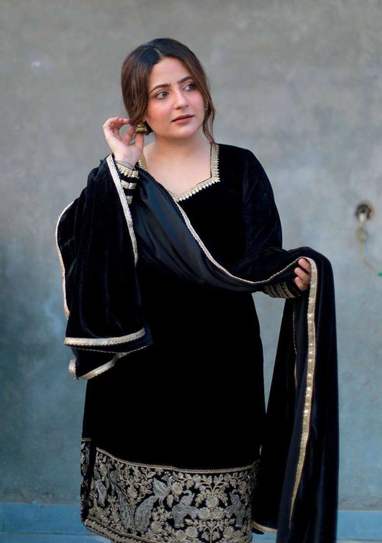 Black Embroidered Velvet Pakistani Suit Set - Indya