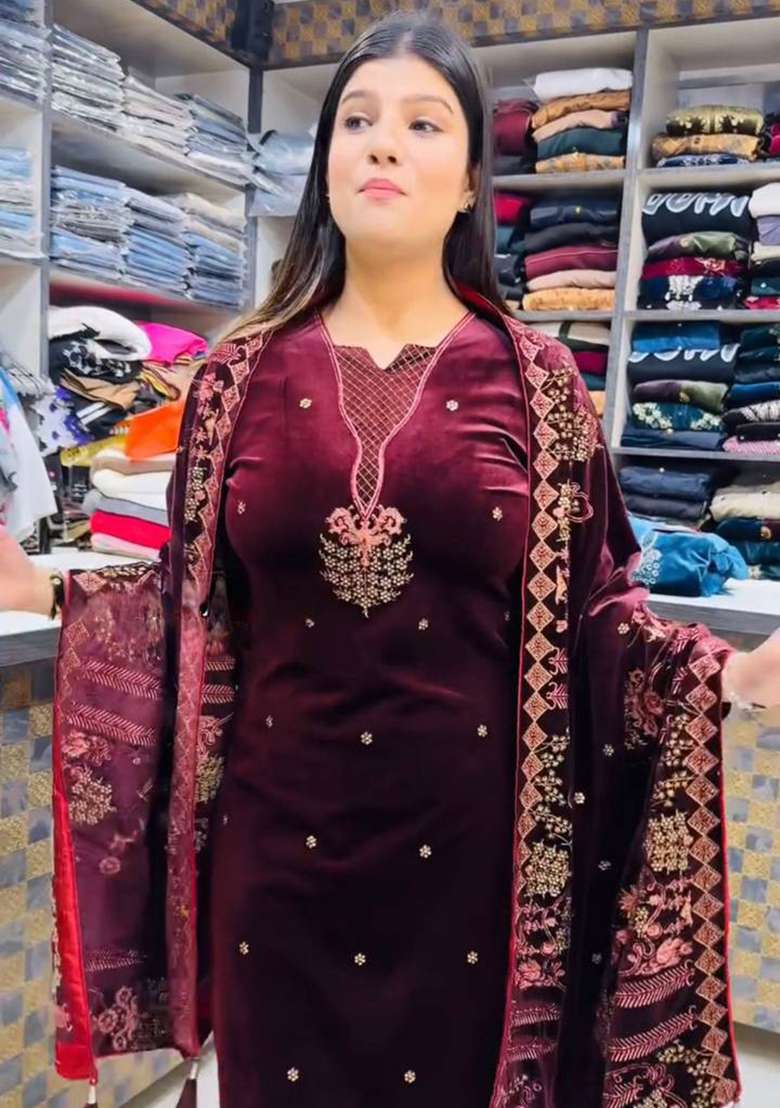 Maroon Embroidered Velvet Pakistani Suit Set - Indya