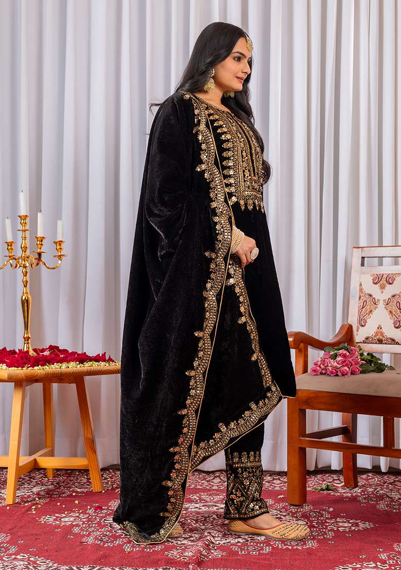 Black Embroidered Velvet Pakistani Suit Set - Indya