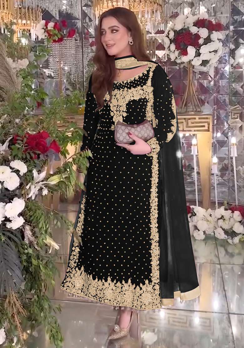 Black Embroidered Velvet Pakistani Suit Set - Indya