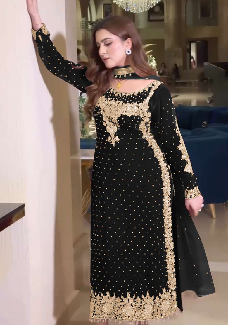 Black Embroidered Velvet Pakistani Suit Set - Indya