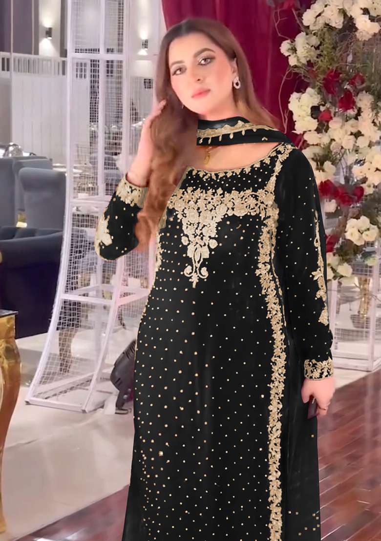 Black Embroidered Velvet Pakistani Suit Set - Indya