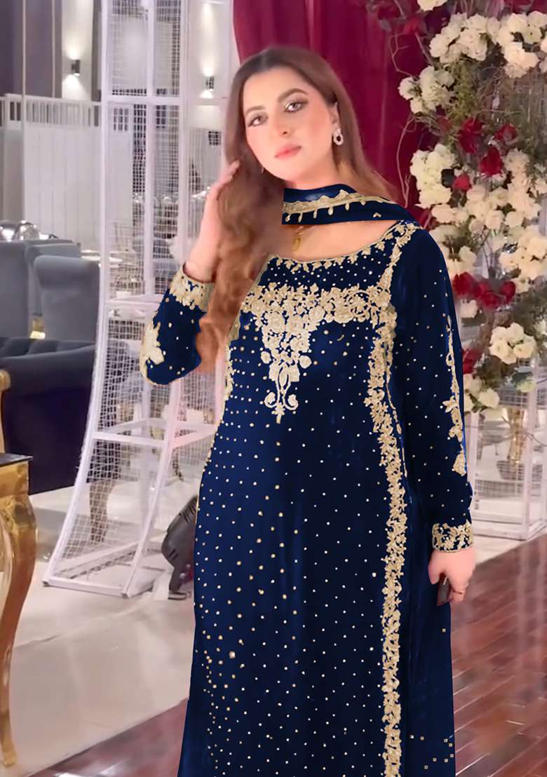 Blue Embroidered Velvet Pakistani Suit Set - Indya