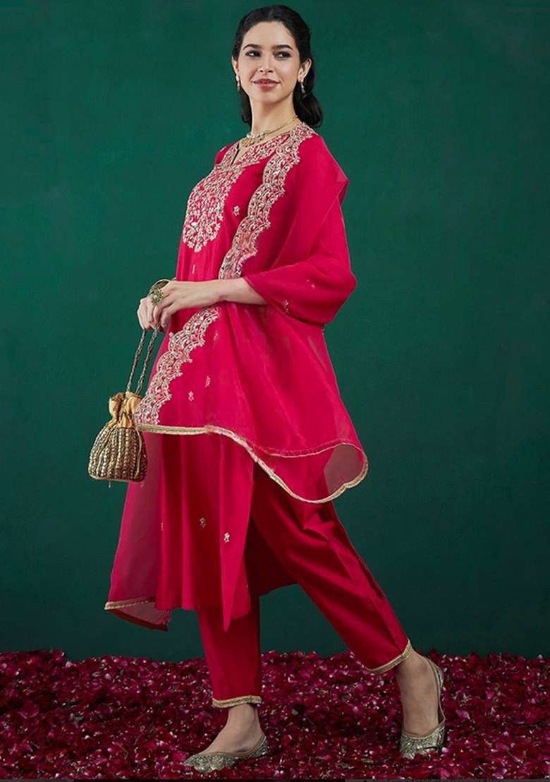Pink Embroidered Chanderi Straight Kurta Set - Indya