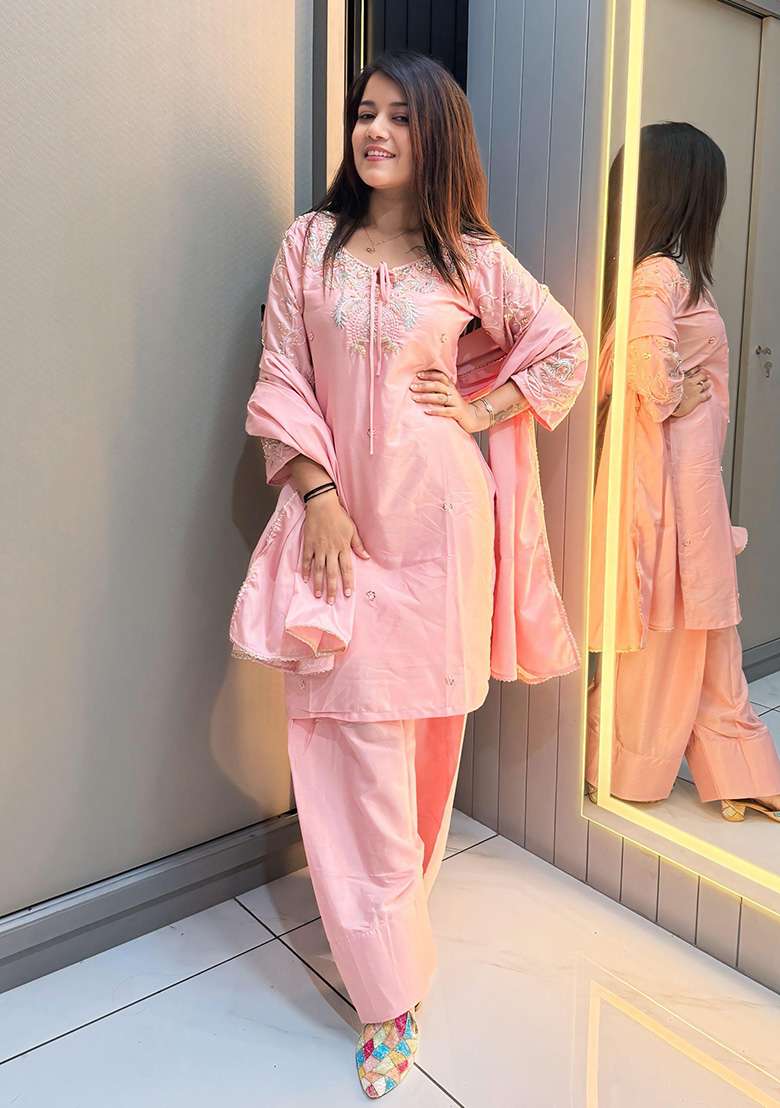 Peach Embroidered Crepe Pakistani Suit Set - Indya
