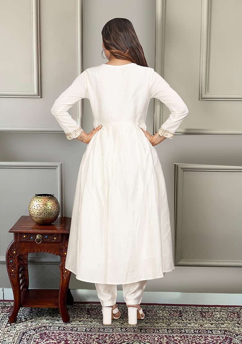 Red Solid Chanderi Straight Kurta Set - Indya