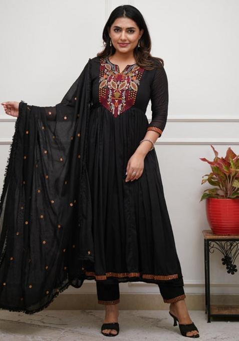 Black Embroidery Viscose Blend Kurta Set