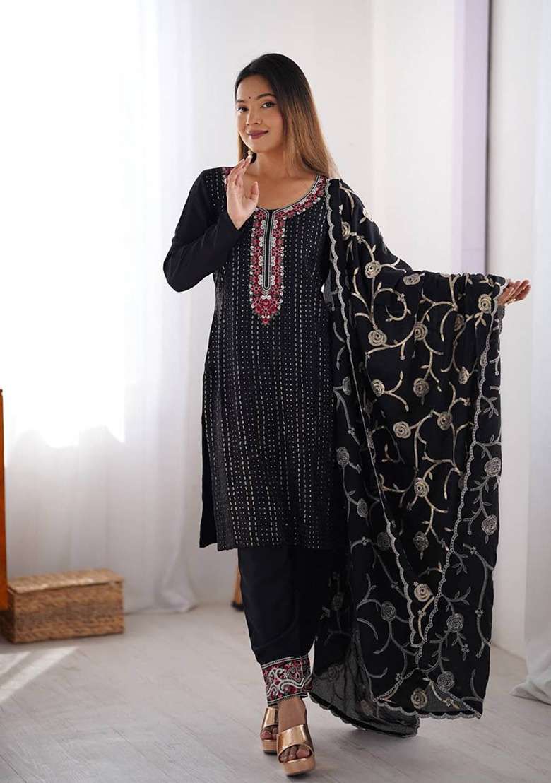 Black Motif Silk Kurta Set - Indya