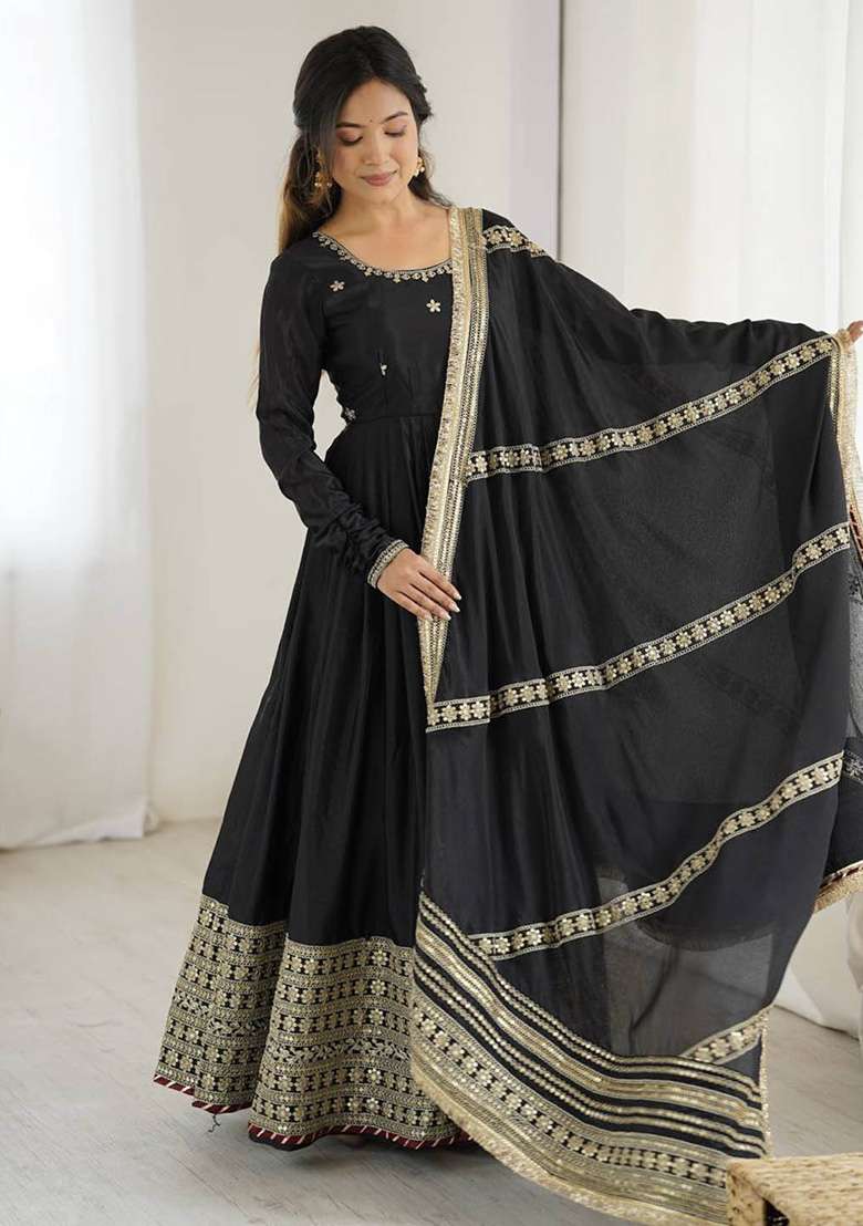 Black Motif Silk Kurta Set - Indya