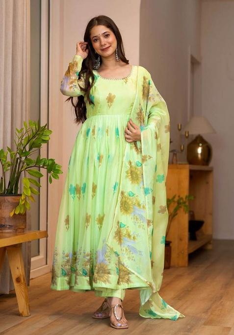 Pista Motif Organza Kurta Set