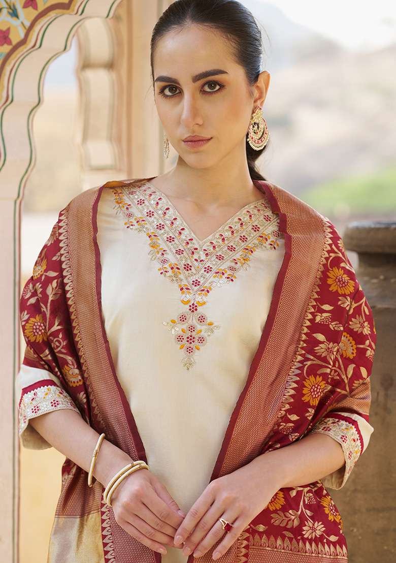 Maroon Embroidered Silk Blend Straight Kurta Set - Indya