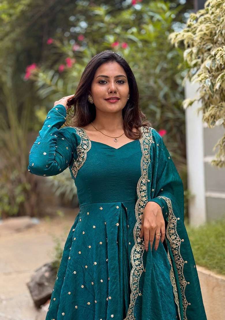 Teal Motif Silk Kurta Set - Indya