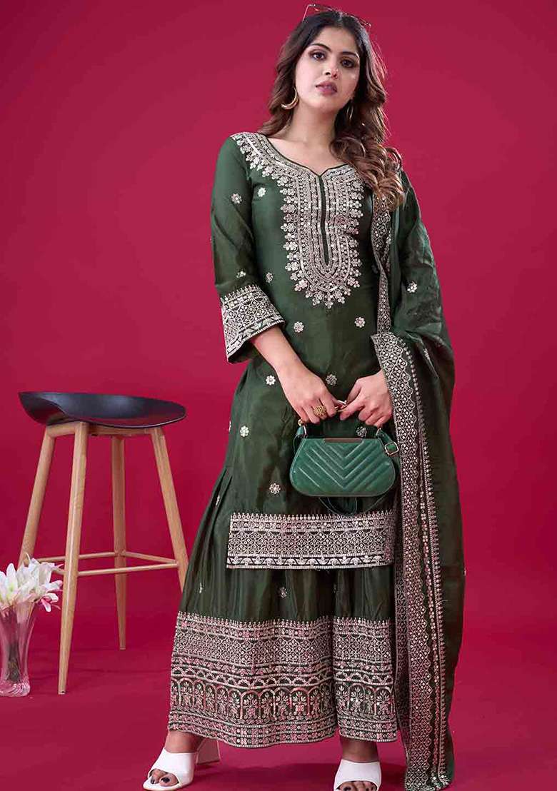 Green Motif Silk Kurta Set - Indya