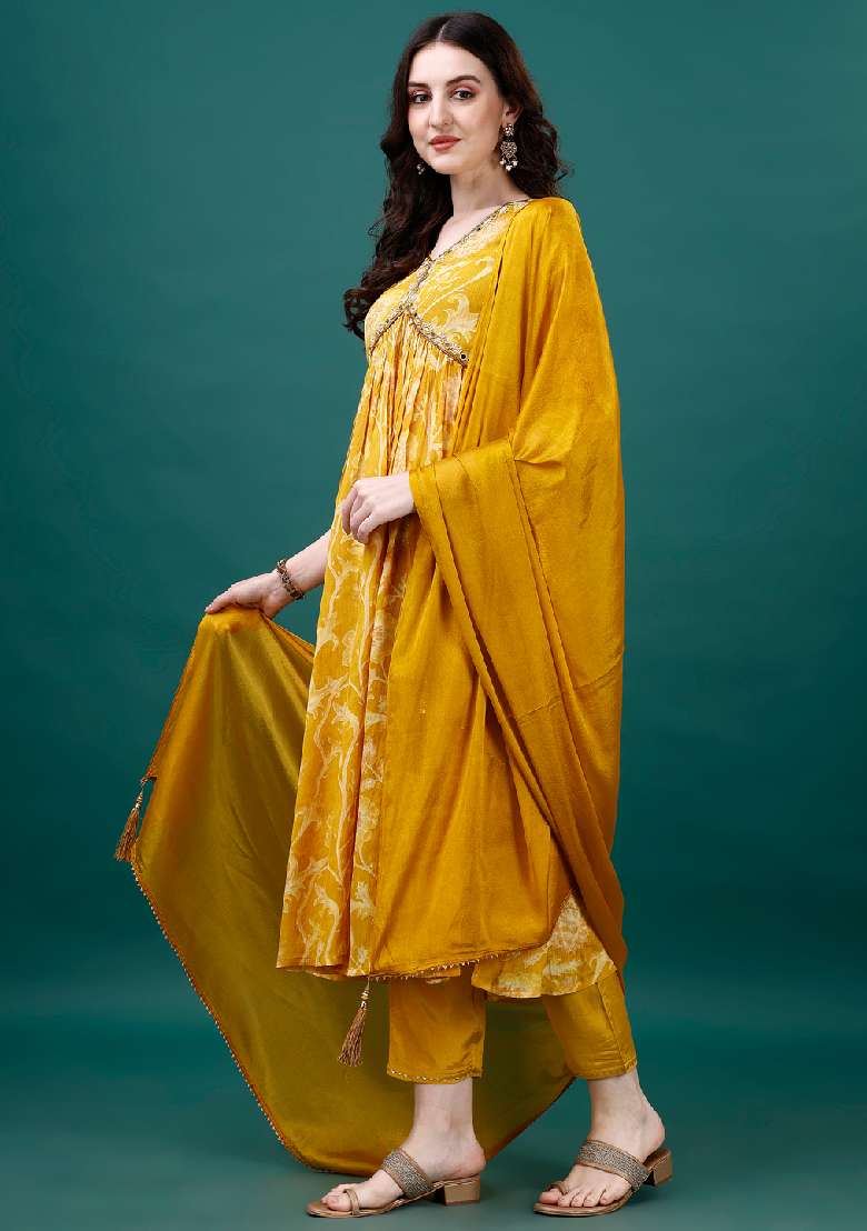 Yellow Printed Chinon Straight Kurta Set - Indya