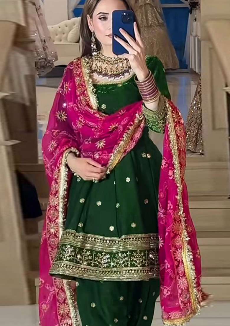 Green Embroidered Silk Blend Punjabi Suit - Indya