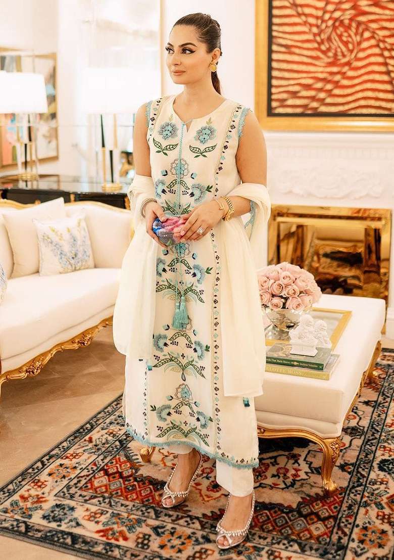 White Embroidered Georgette Pakistani Suit Set - Indya