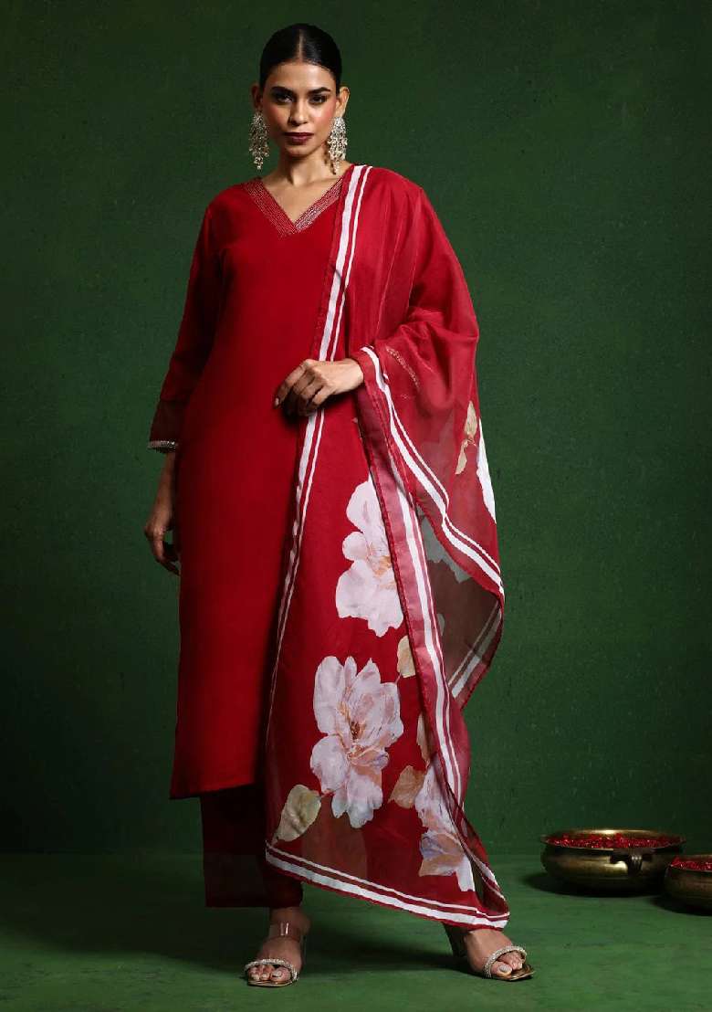 Red Embroidery Silk Blend Kurta Set - Indya