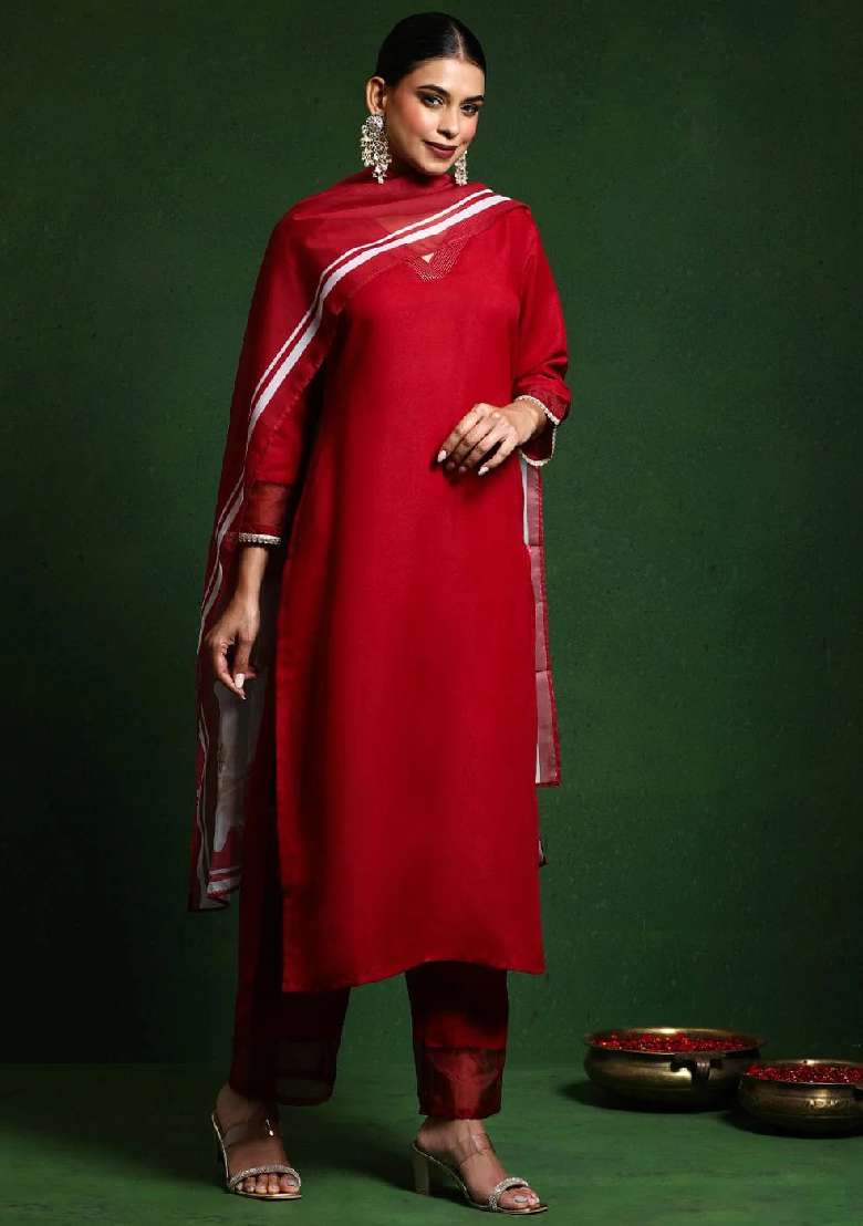 Red Embroidery Silk Blend Kurta Set - Indya