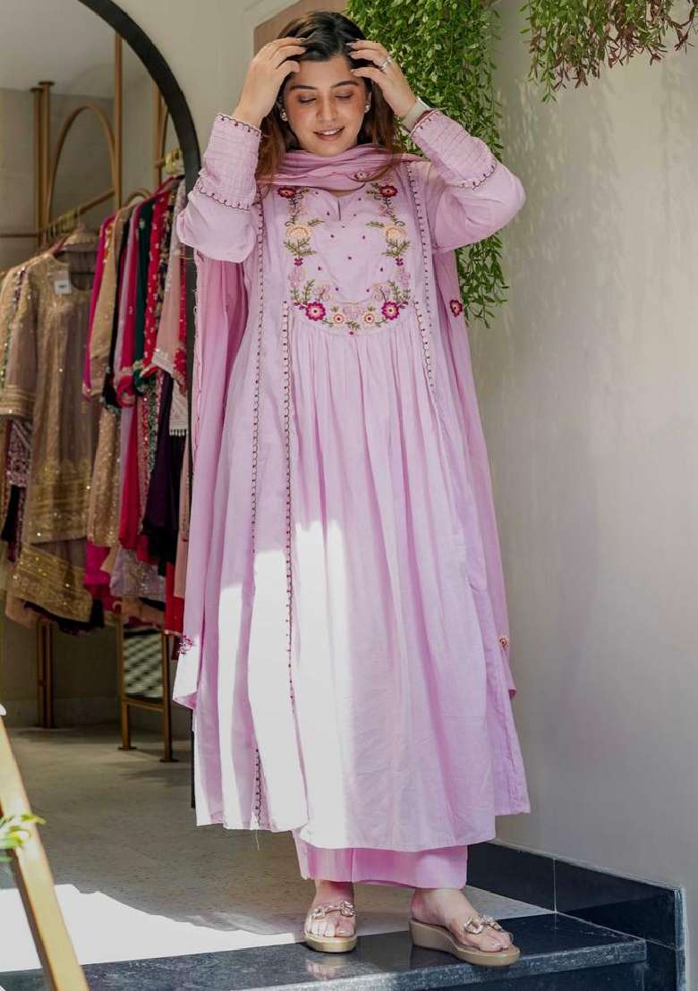 Pink Embroidery Silk Blend Kurta Set - Indya