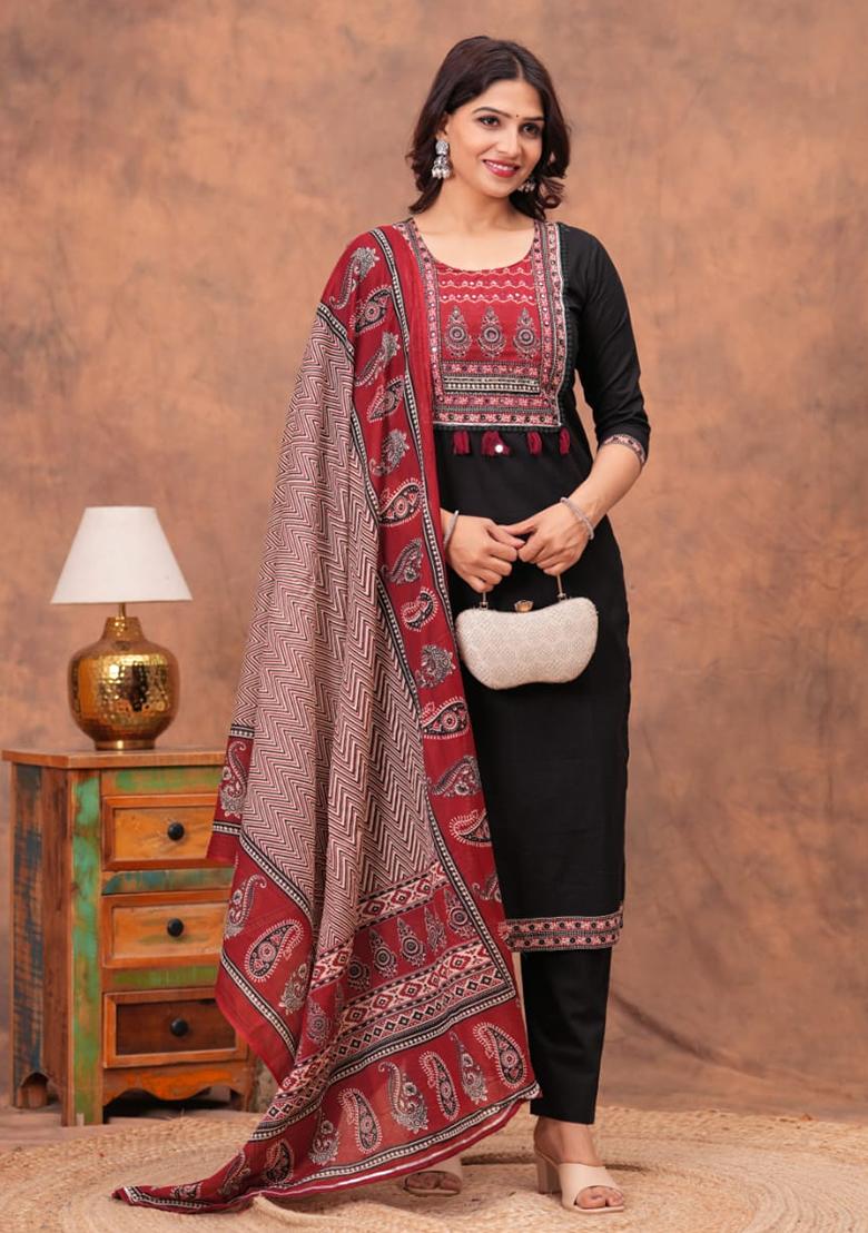 Black Embroidered Cotton Kurta Set - Indya
