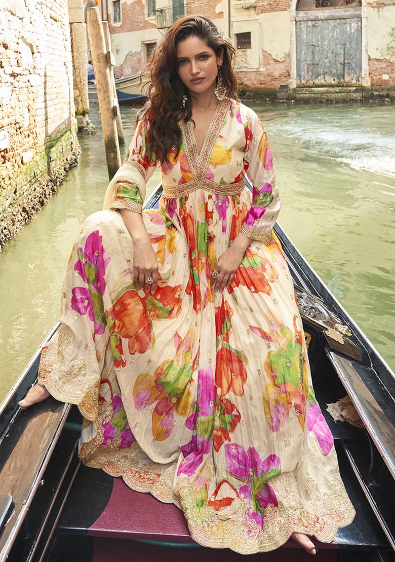 Cream Embroidery Silk Kurta Set - Indya