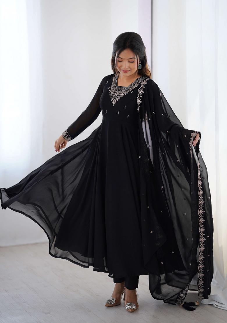 Black Motif Georgette Kurta Set - Indya