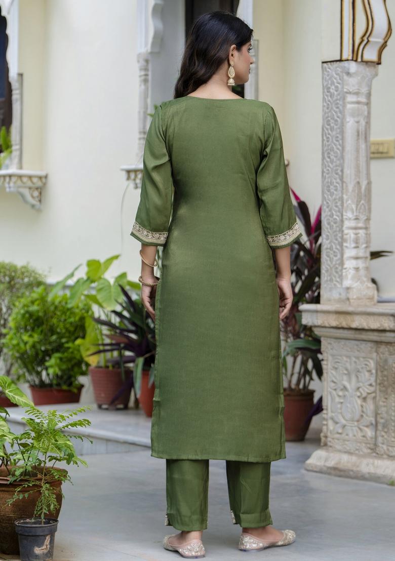 Green Motif Silk Kurta Set - Indya
