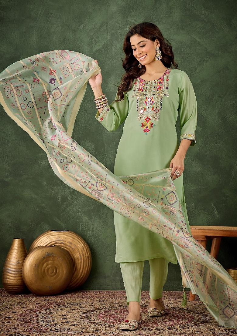 Sea Green Motif Silk Kurta Set - Indya