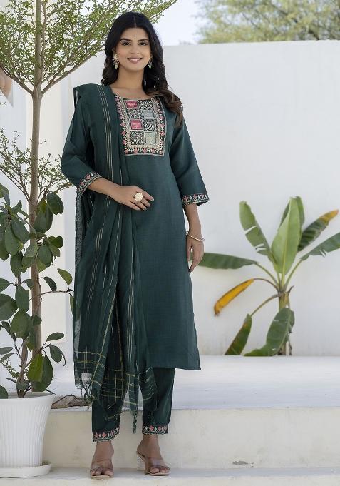Green Motif Cotton Blend Kurta Set