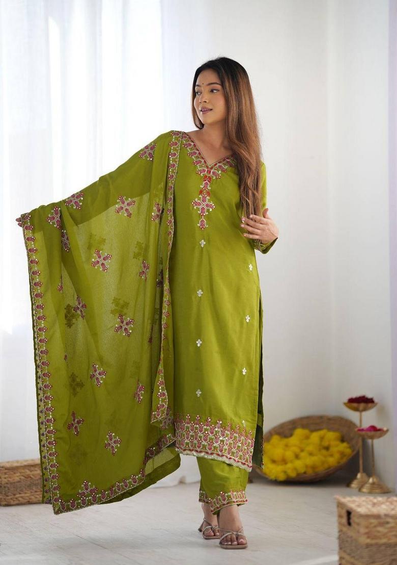Parrot Green Motif Silk Kurta Set - Indya