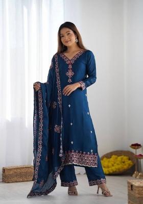 Teal Motif Silk Kurta Set