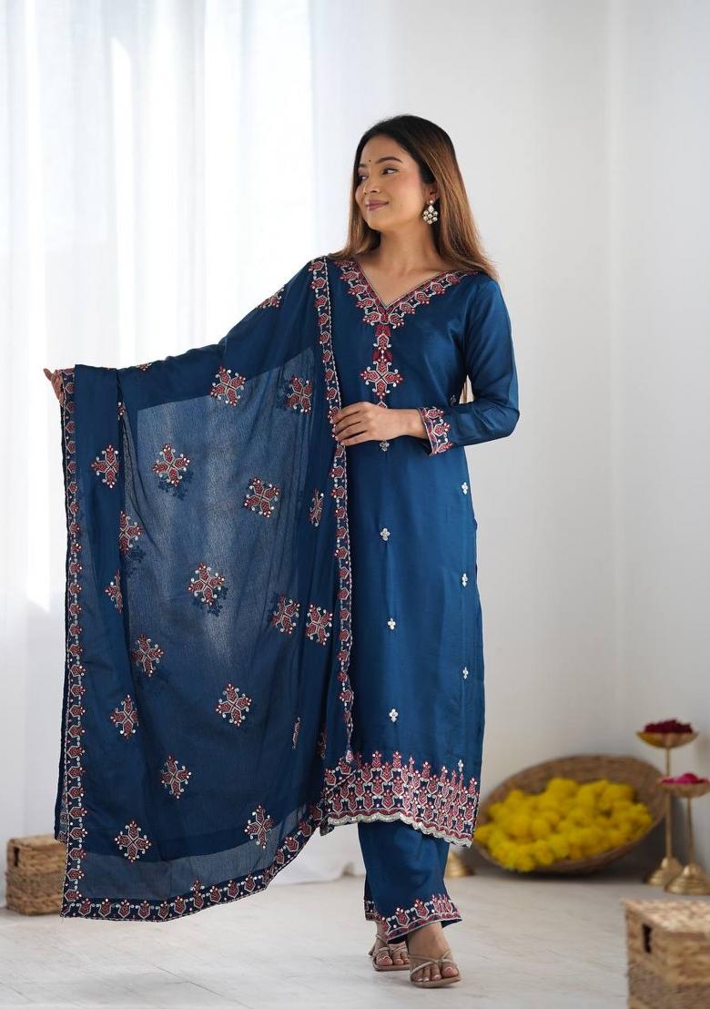 Teal Motif Silk Kurta Set - Indya