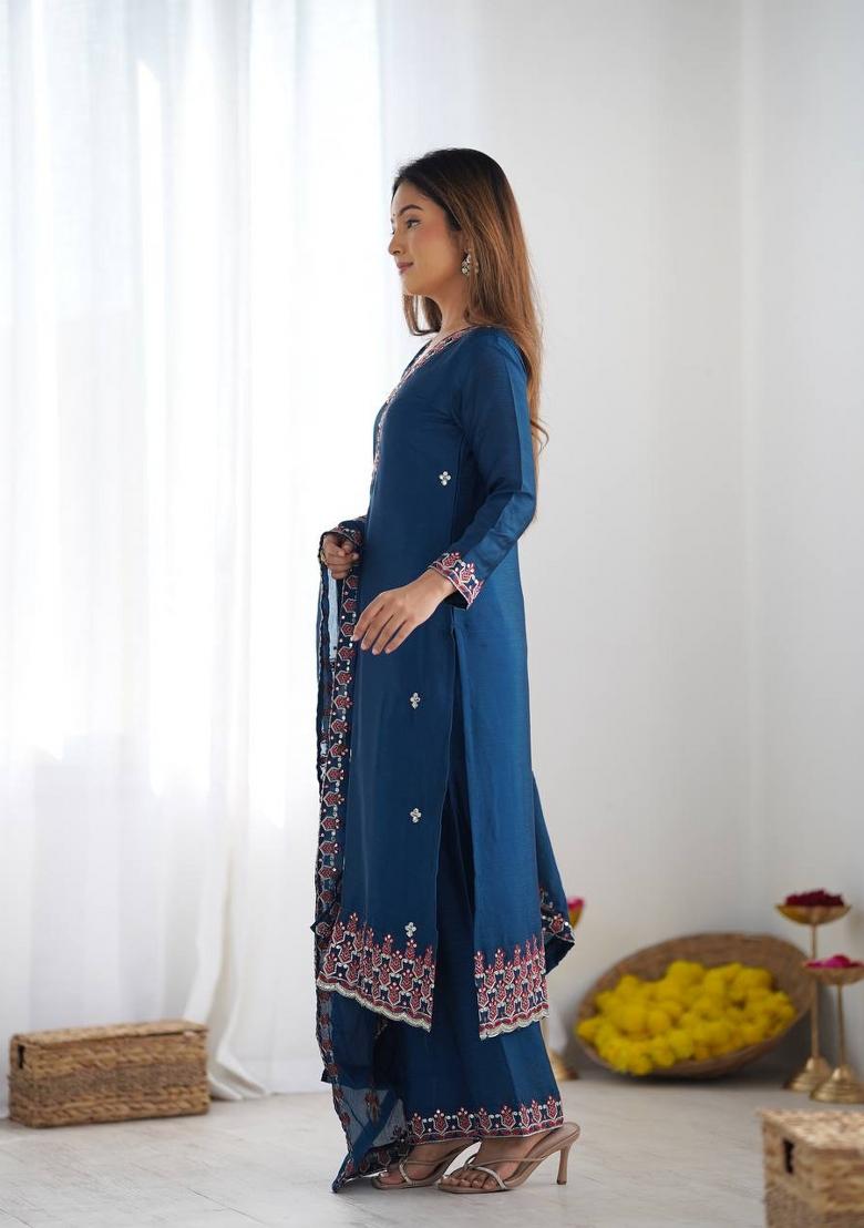 Teal Motif Silk Kurta Set - Indya