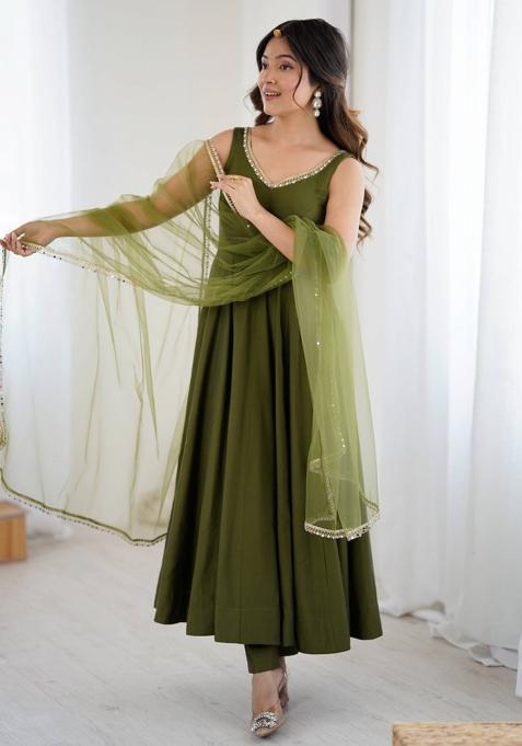 Mehendi Motif Silk Kurta Set